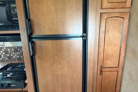 PJ Enterprize Palomino Puma Travel Trailer