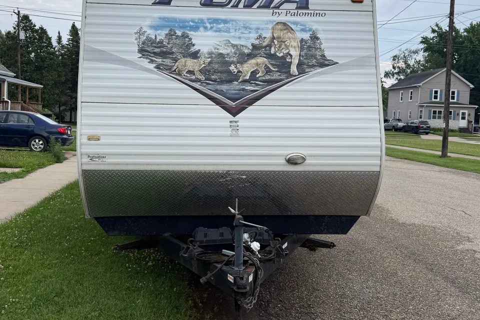 PJ Enterprize Palomino Puma Travel Trailer