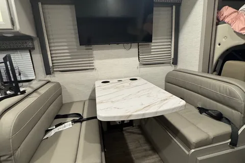 We Deliver | Family Adventure RV | 2025 Thor Quantum SE | Starlink | Sleeps 5