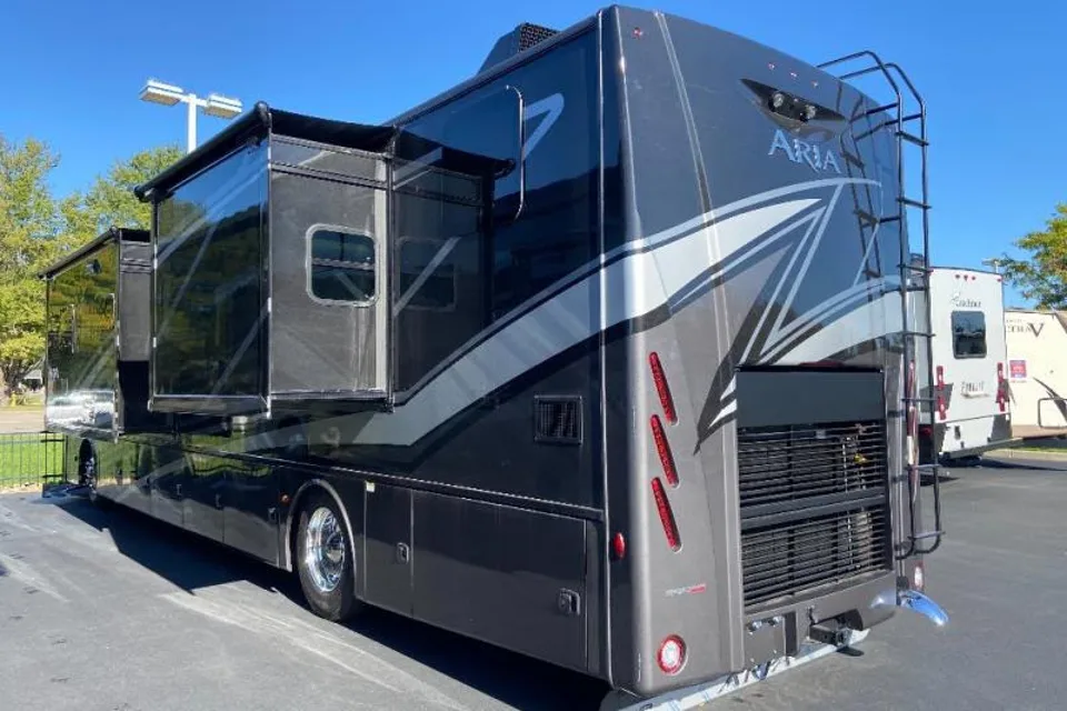 Christian's American Coach Coachmen Class A
