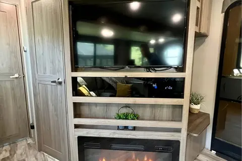 Trevor's Grand Design Imagine Travel Trailer