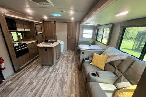 Trevor's Grand Design Imagine Travel Trailer