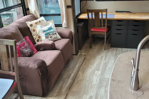 Ally's RV Grand Design Solitude5W