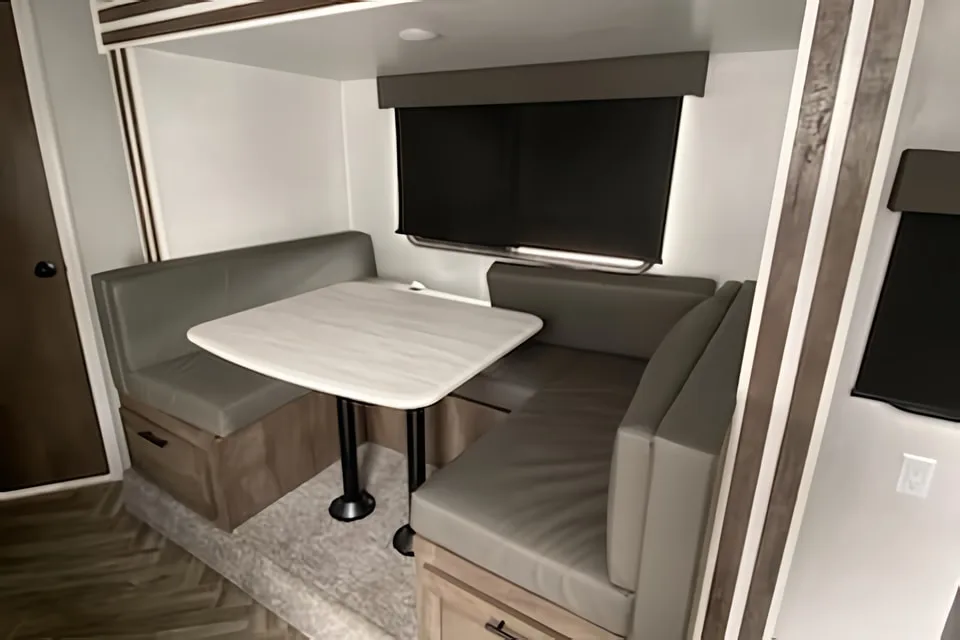 [64] Stress Free RVs - Modern Bunk (SUV Towable)