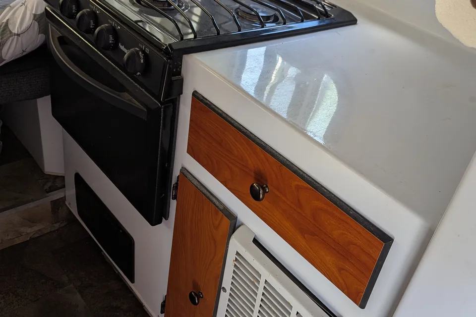 Cute Scamp 16' layout 4 (bunks) Travel Trailer
