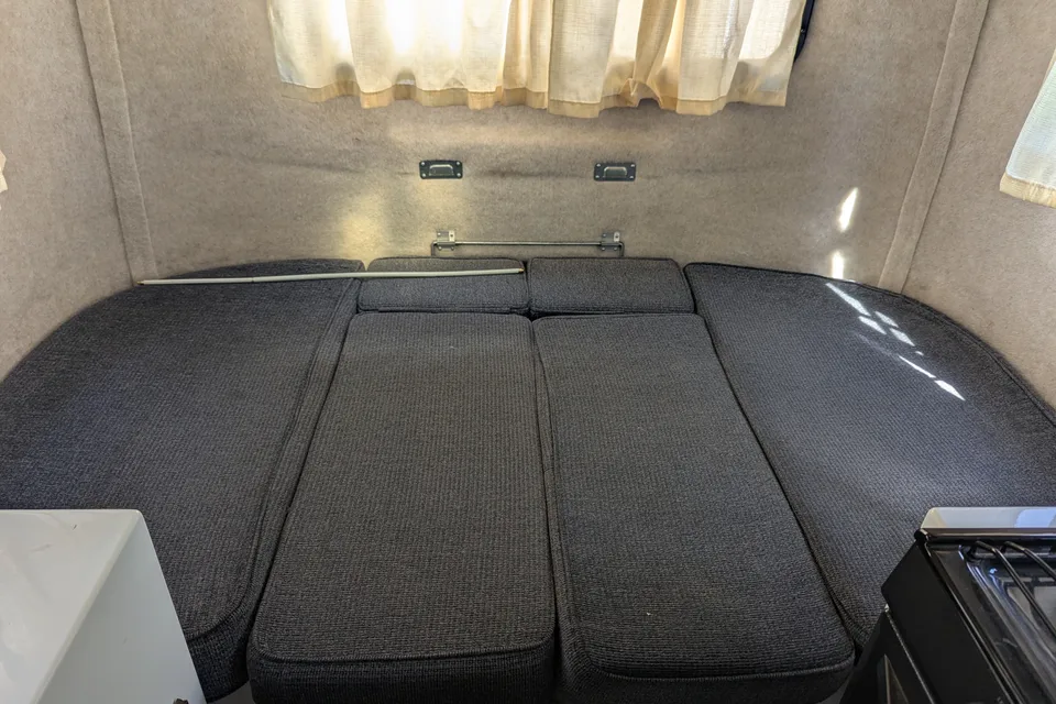 Cute Scamp 16' layout 4 (bunks) Travel Trailer