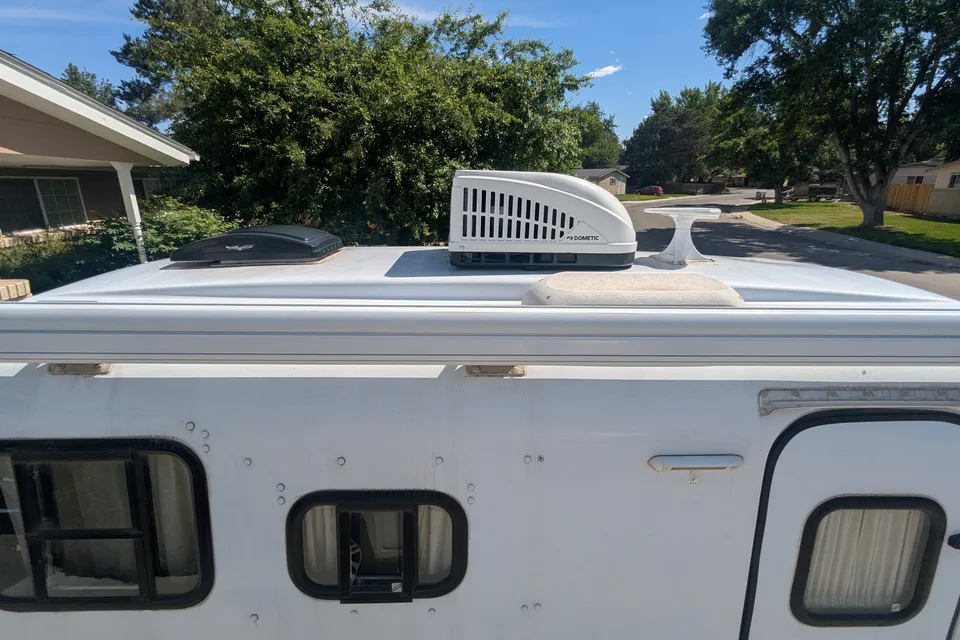 Cute Scamp 16' layout 4 (bunks) Travel Trailer