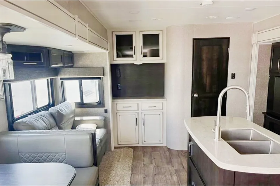 Jaimie's Jayco Eagle Paradise