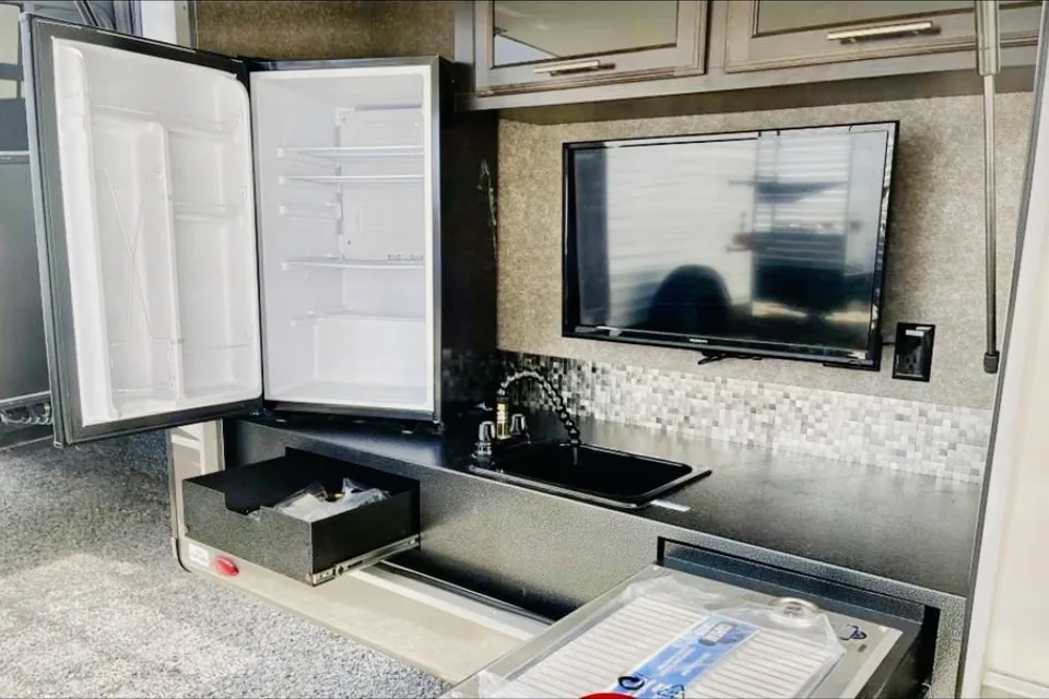 Jaimie's Jayco Eagle Paradise