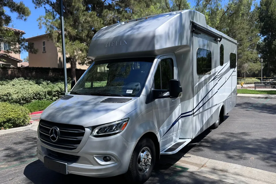 ㉦ Tiffin Truffle ㉦ Luxury Mercedes Sprinter 💎 Low Miles 💎