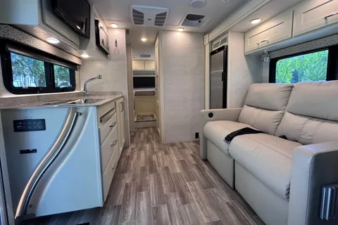 ㉦ Tiffin Truffle ㉦ Luxury Mercedes Sprinter 💎 Low Miles 💎