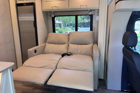㉦ Tiffin Truffle ㉦ Luxury Mercedes Sprinter 💎 Low Miles 💎
