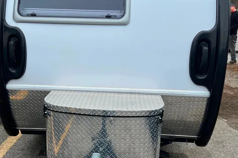 Ron & Joanne’s nuCamp Tab 320 Travel Trailer