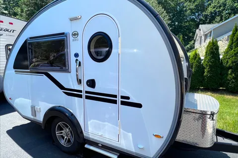 Ron & Joanne’s nuCamp Tab 320 Travel Trailer