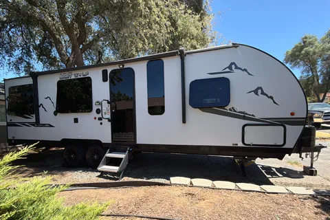 2022 Premium Black Label Toy Hauler | Patio Lounge | Camp-Ready Delivery