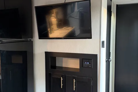 2022 Premium Black Label Toy Hauler | Patio Lounge | Camp-Ready Delivery