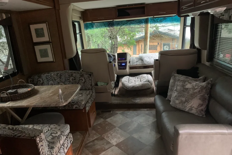 Mark's Coachmen Pursuit Class A