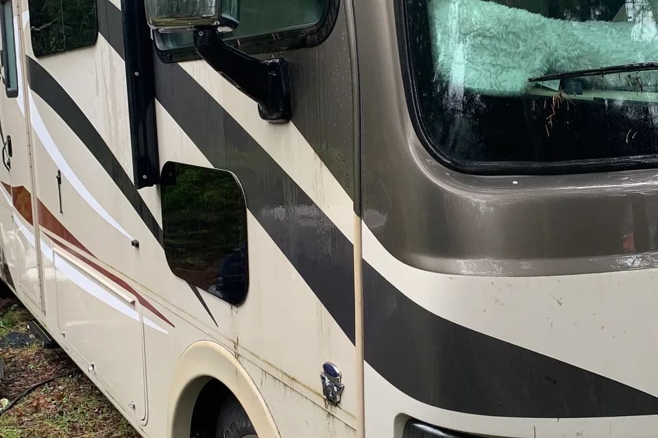 Mark's Coachmen Pursuit Class A