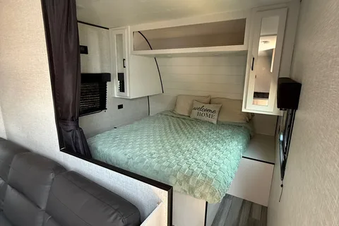New Farmhouse Jayco Flight SLX Travel Trailer
