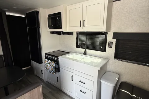 New Farmhouse Jayco Flight SLX Travel Trailer
