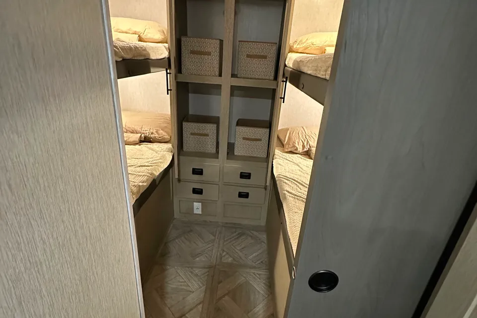 Ismael's Forest River Salem cruise lite Travel Trailer