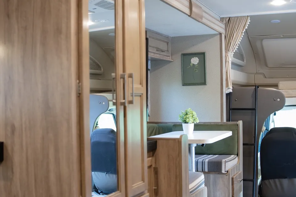 Meet "Bugsy": Easy-Driving Entegra Odyssey 24b