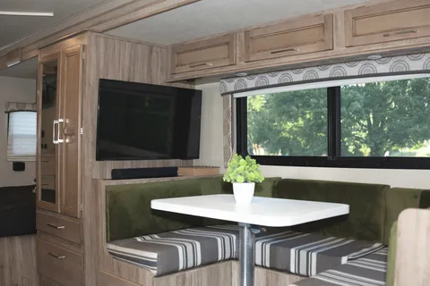 Meet "Bugsy": Easy-Driving Entegra Odyssey 24b