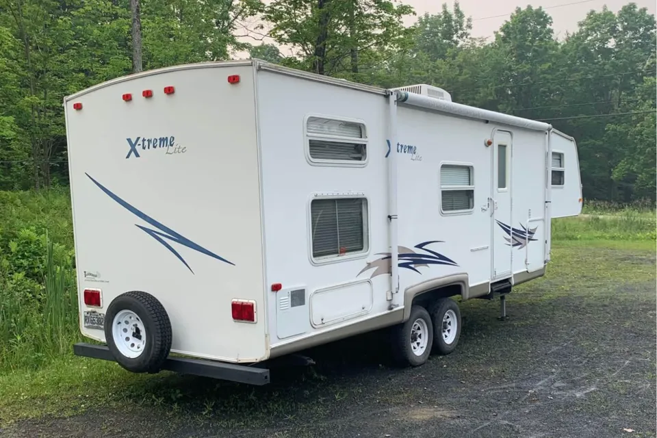 David's Extreme lite 27 feet Fifth Wheel