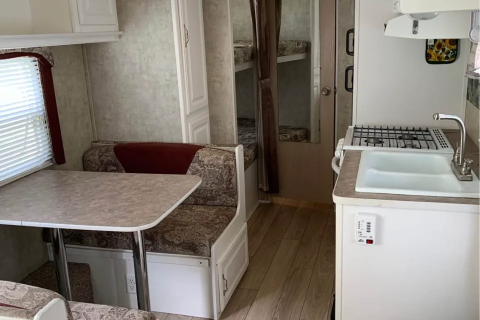 David's Extreme lite 27 feet Fifth Wheel