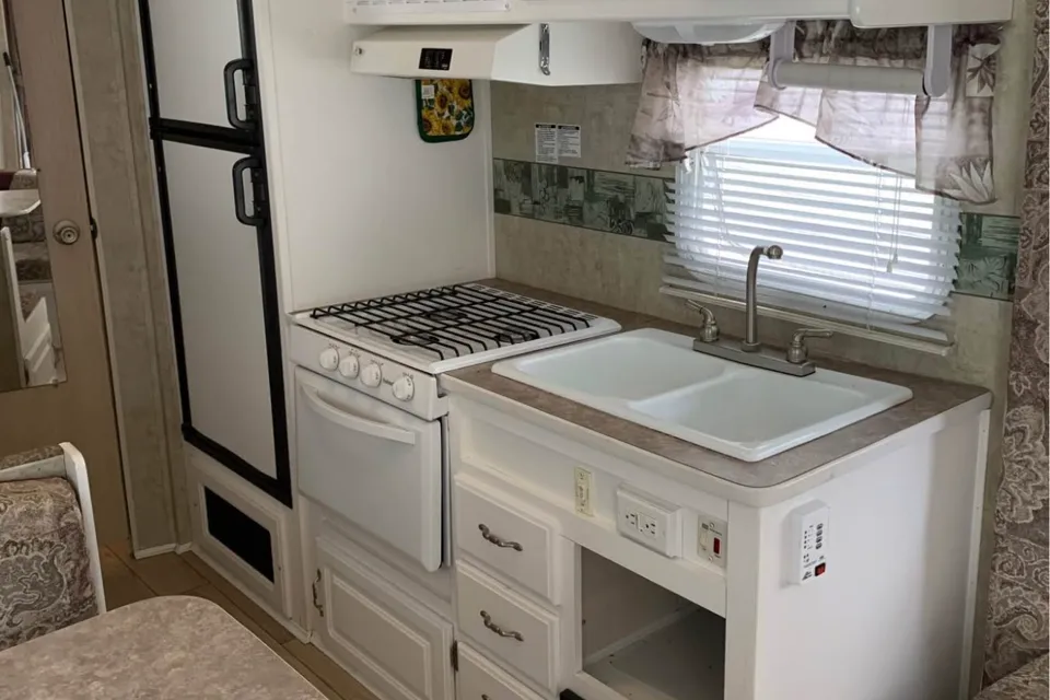 David's Extreme lite 27 feet Fifth Wheel