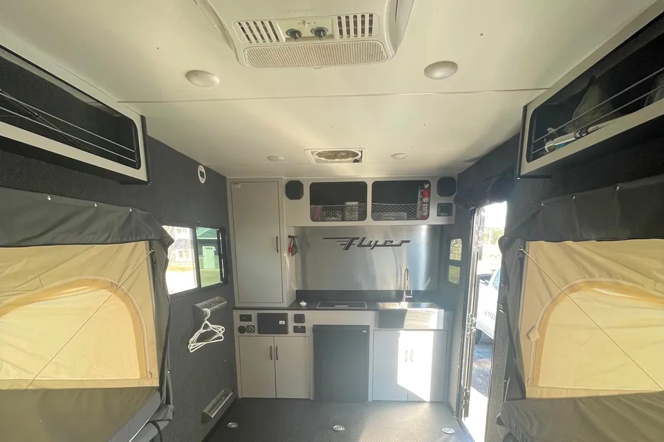 Roulotte Cargo 14’ Hybride Offroad