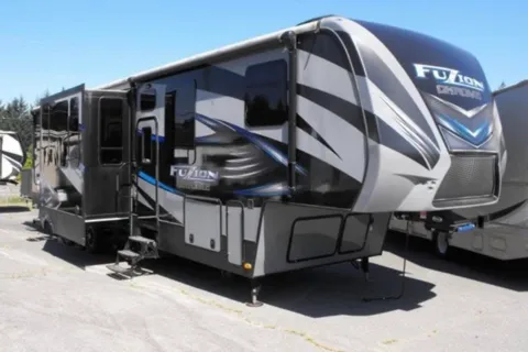 Jason's Keystone Fz442 Fifth Wheel