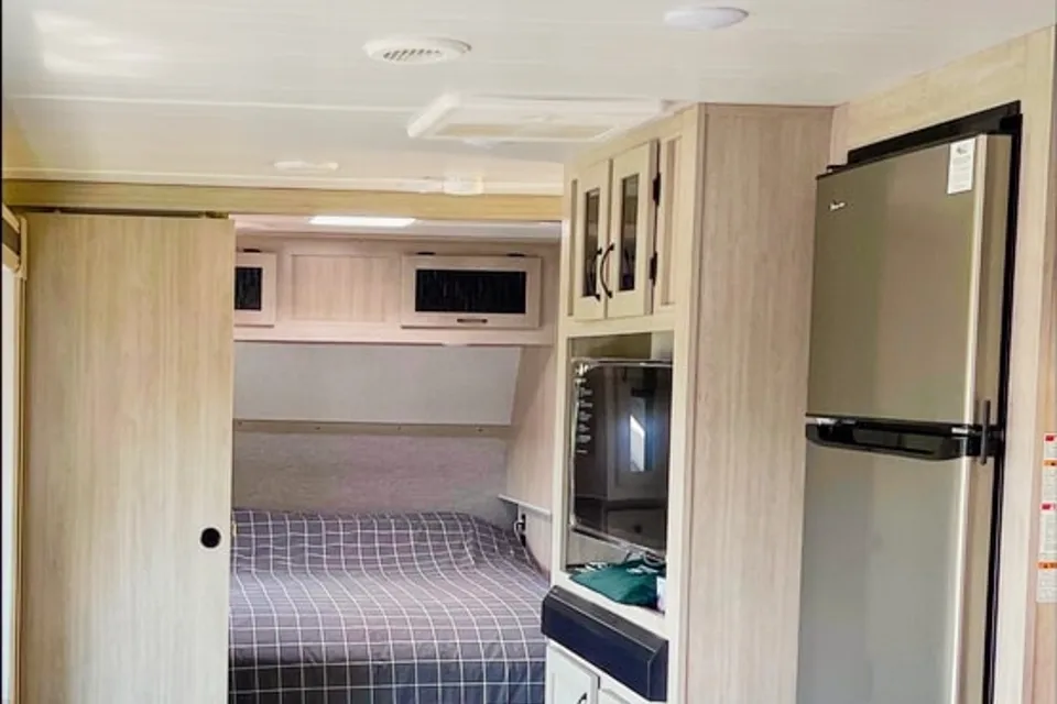 Family Adventurer! 2022- Alta 3150KBH Travel Trailer