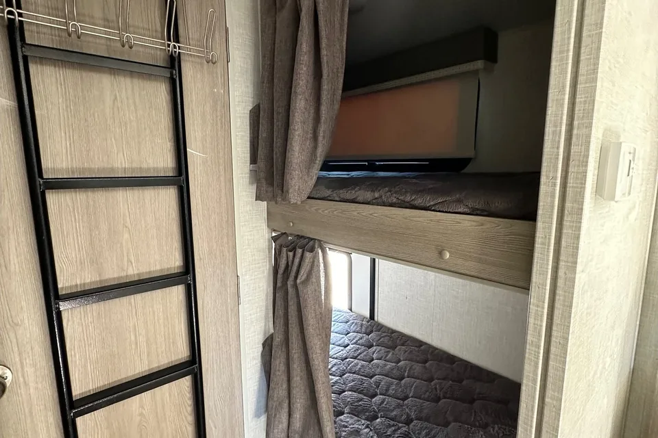 2021 Rockwood Geo Pro 20BHS Travel Trailer Sleeps 6!!
