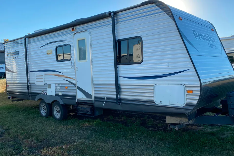 Super Awesome Deluxe Trailer