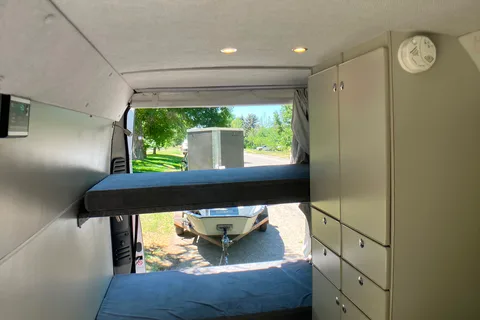 Campervan North America Sportsmobile Bunkhouse Campervan