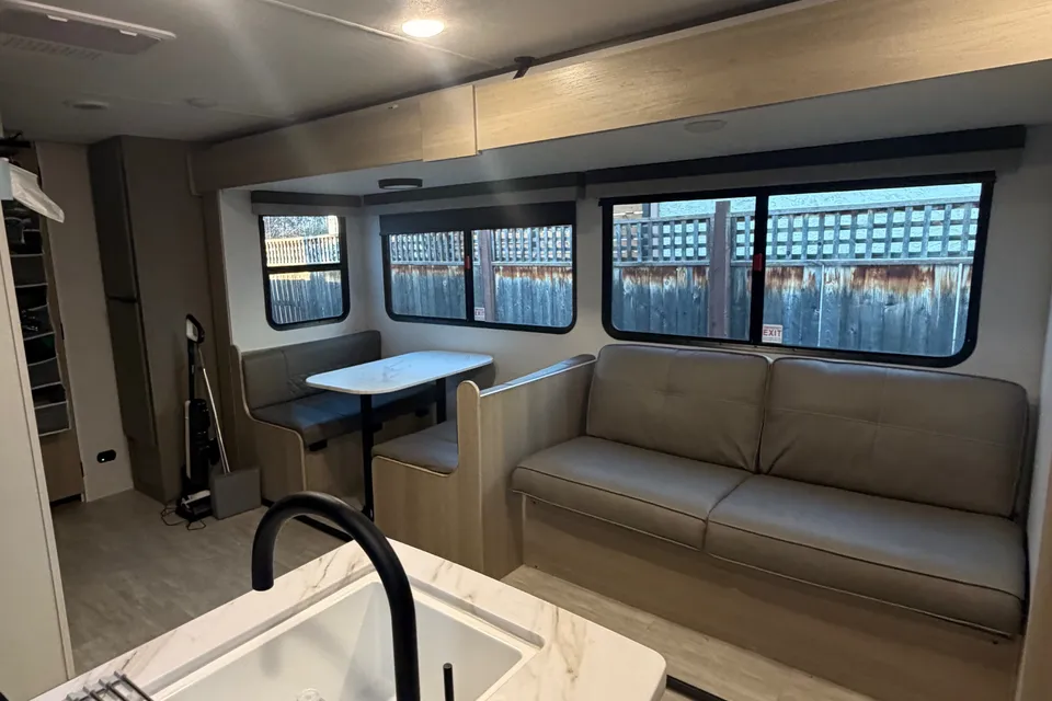Olivia's Dutchmen Colorado 280BCH Travel Trailer