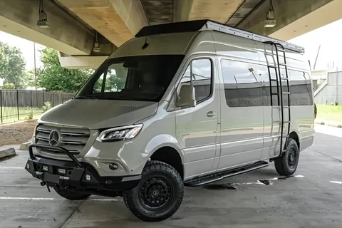 EXECUTIVE OFF ROAD SPRINTER