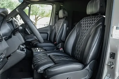 EXECUTIVE OFF ROAD SPRINTER
