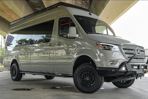 EXECUTIVE OFF ROAD SPRINTER