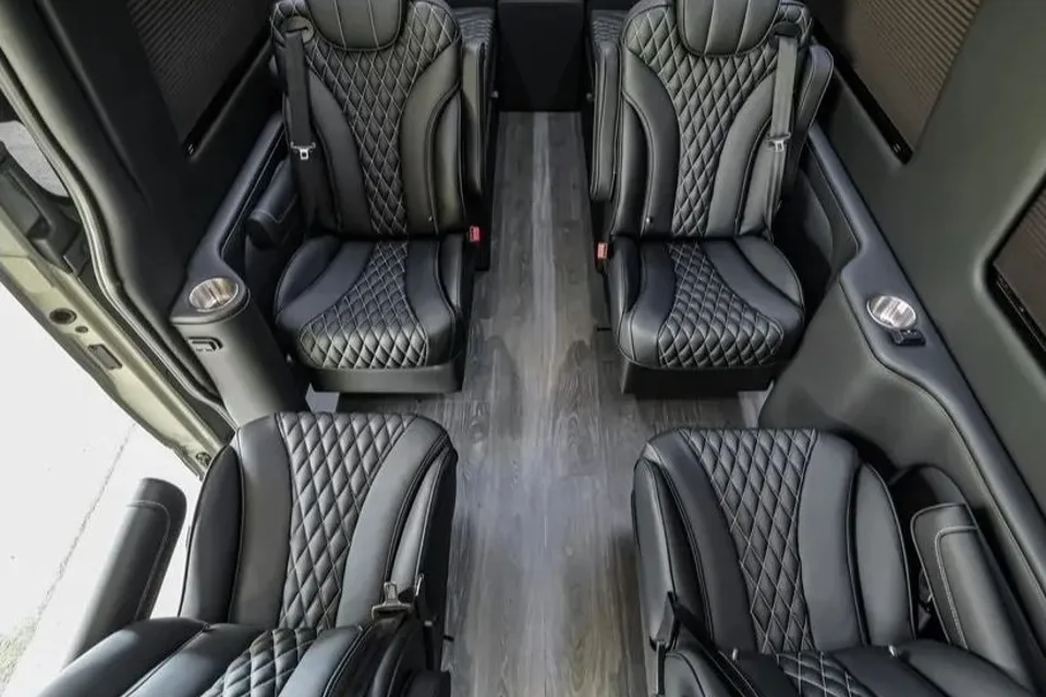 EXECUTIVE OFF ROAD SPRINTER
