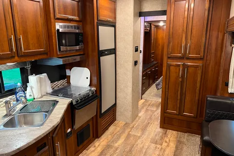 Curt's Jayco 29.5 FBDS Eagle HT Fifth Wheel