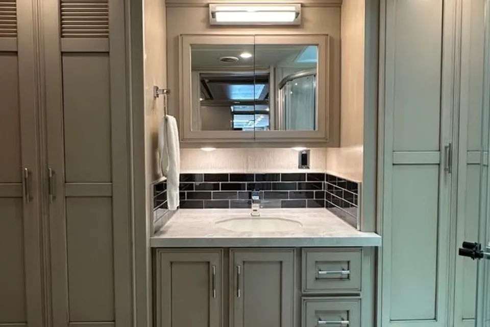 Gayle's Newmar ventana Class A