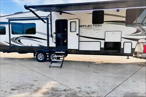 Robert's Grand Design Reflection  Fifth Wheel