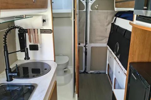 Gordon Elite Travel van