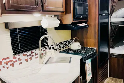 Island Roads RV
