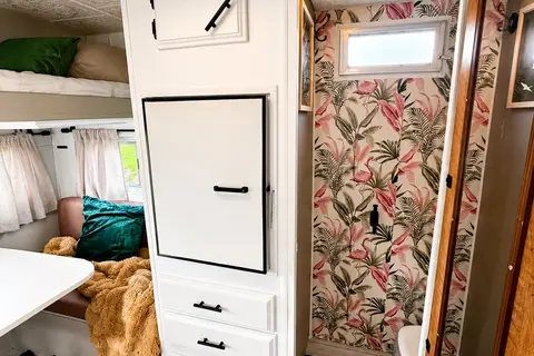 The Cozy Tow-A-Way