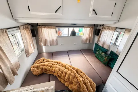 The Cozy Tow-A-Way