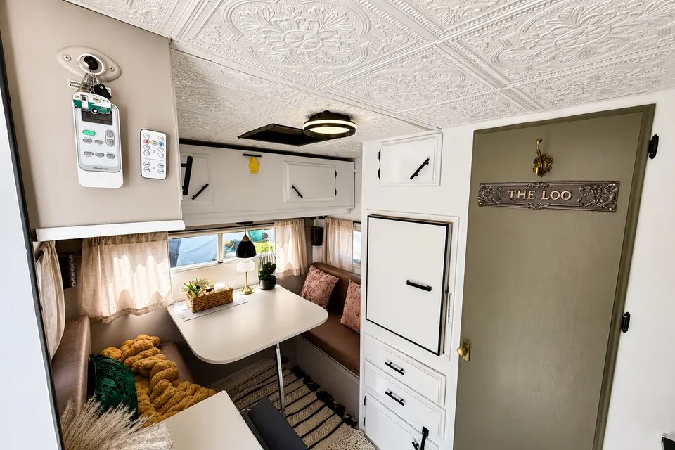 The Cozy Tow-A-Way
