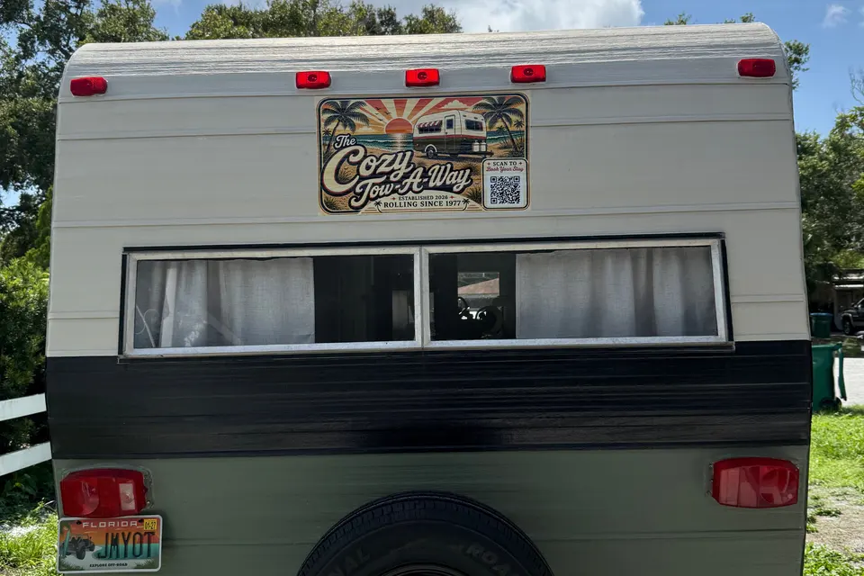 The Cozy Tow-A-Way